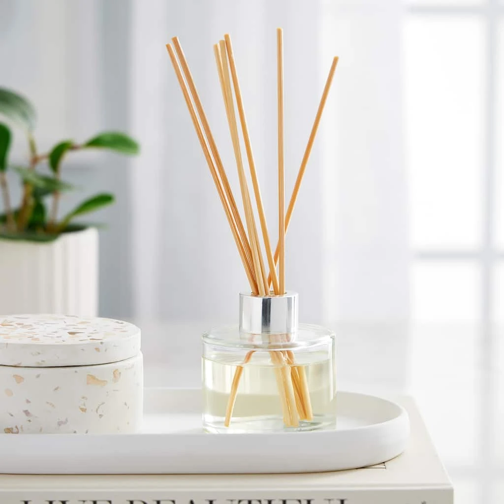 Wholesale ⭐ Vanilla & Tonka Bean Reed Diffuser by Ashland® ✨ 4 Wholesale ⭐ Vanilla & Tonka Bean Reed Diffuser by Ashland® ✨ - Image 2